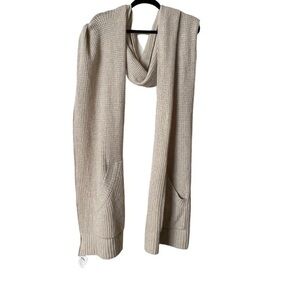 🎁 NWT Club Monaco “Claudile” oversized knit 100% cashmere scarf, oatmeal 🎁